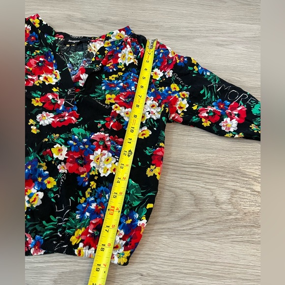 DESIGUAL “Amore” Designer Pretty Black & Colorful Floral Top. Size S - Picture 9 of 10